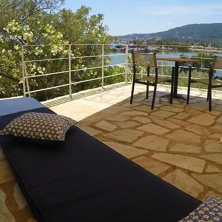 Apartman Ariadni Ksanemos