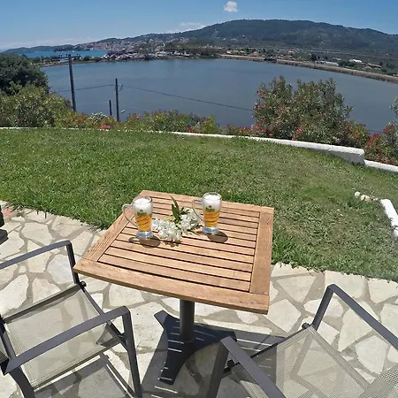 アパート Ariadni Ksanemos