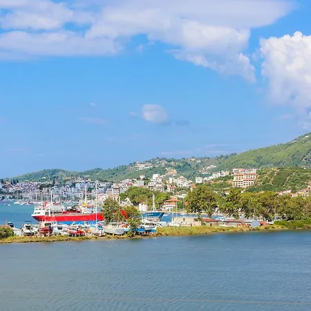 アパート Ariadni Ksanemos